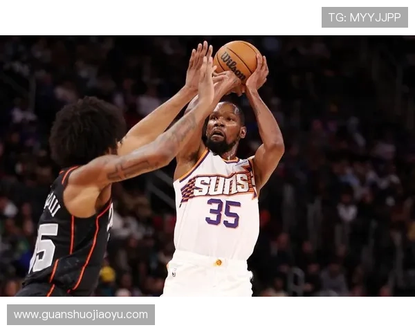 奥萨尔高效爆发24分钟砍下19分4助攻全面表现填满数据栏